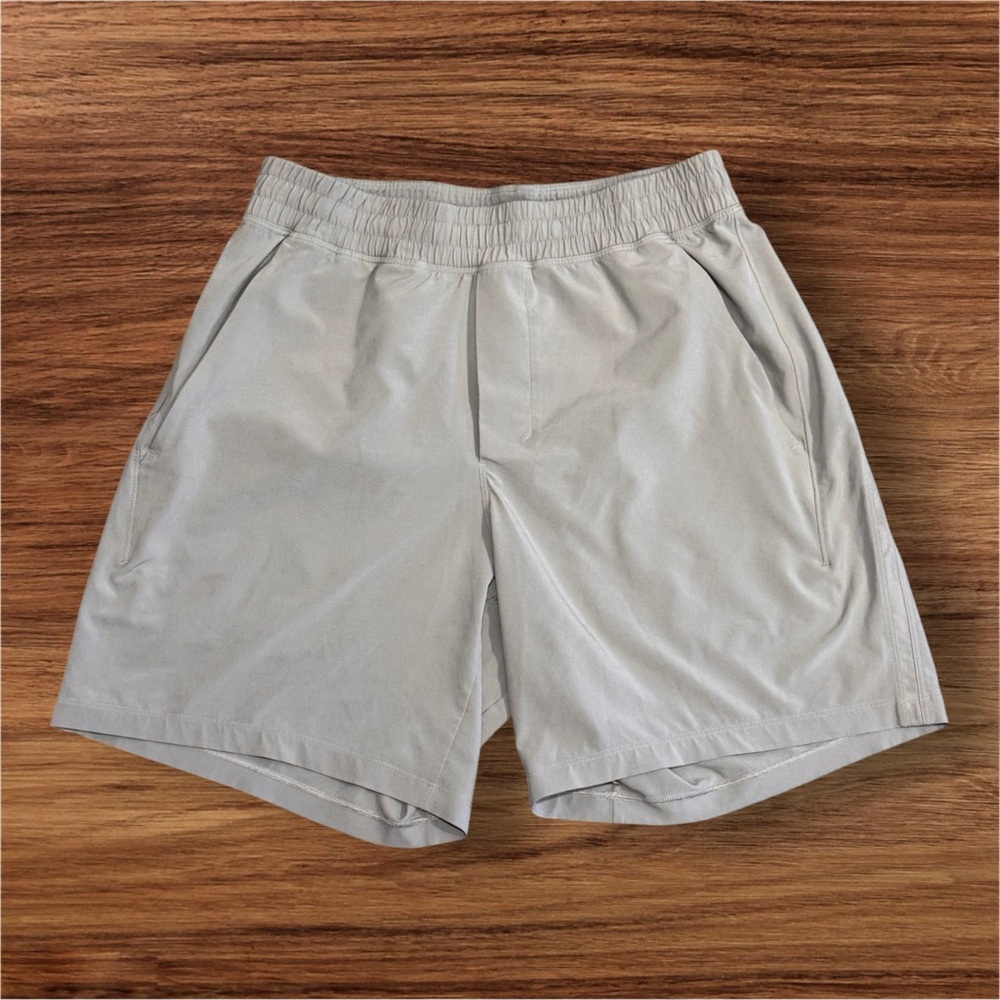 Lululemon Pace Breaker Linerless Shorts Size Small